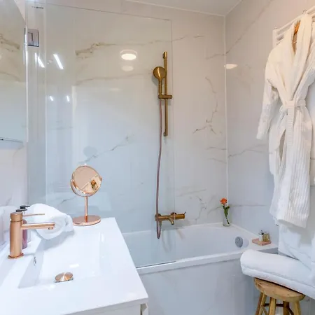 Luxury Design شقة خنت